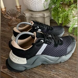 SOREL Kinetic RNEGD Lace Sneakers Shoes Waterproof Womens 9 Black Opal Pink